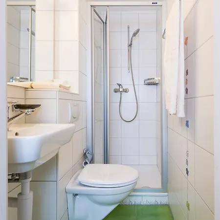 Ferienwohnung Haus Aristella Saas-Fee Zimmer foto